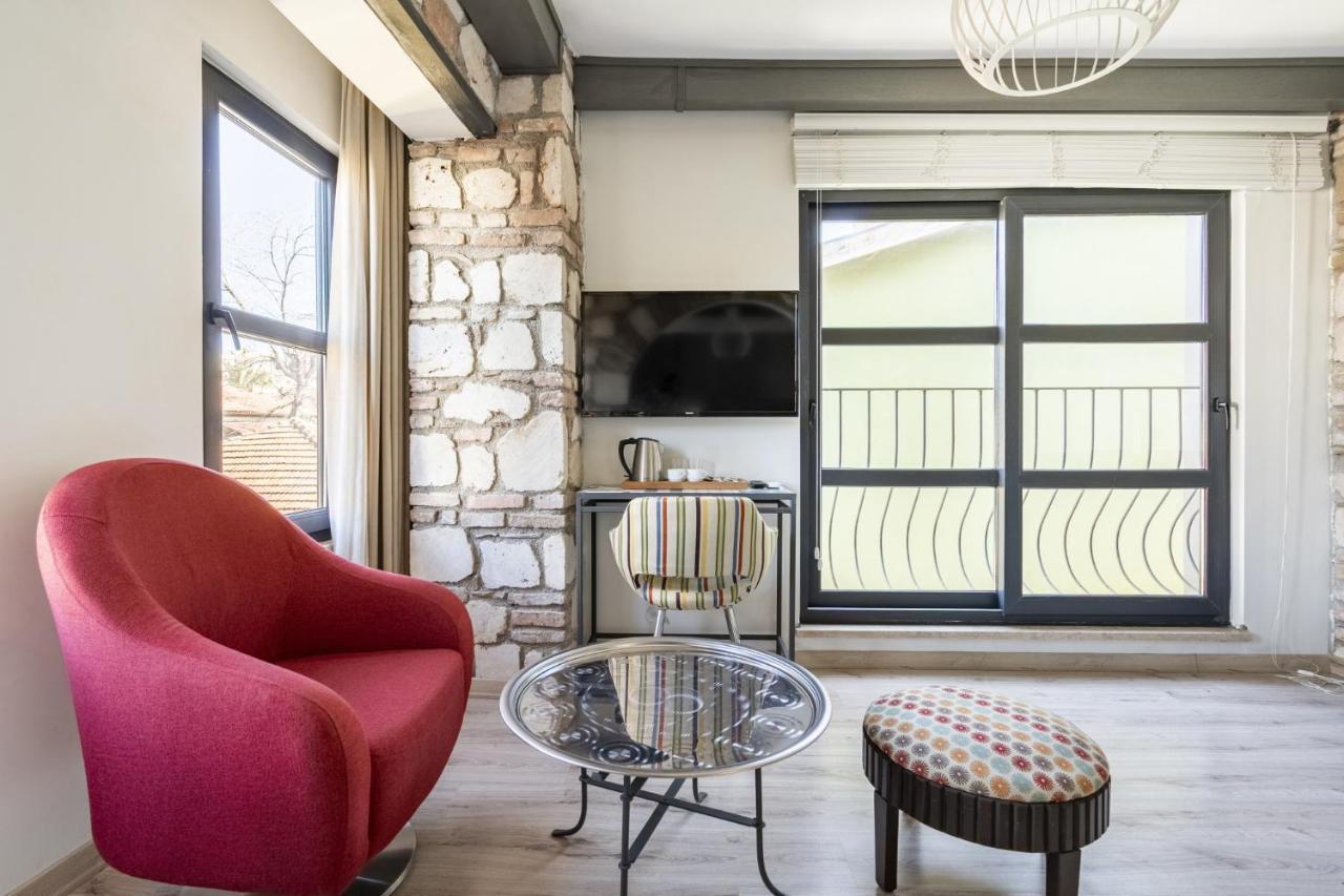 Appartamento Lovely Studio Flat Near Hadrians Gate Antalia Esterno foto